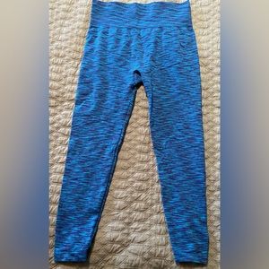 Climawear cool blue seamless leggings -EUC- size L - stretchy